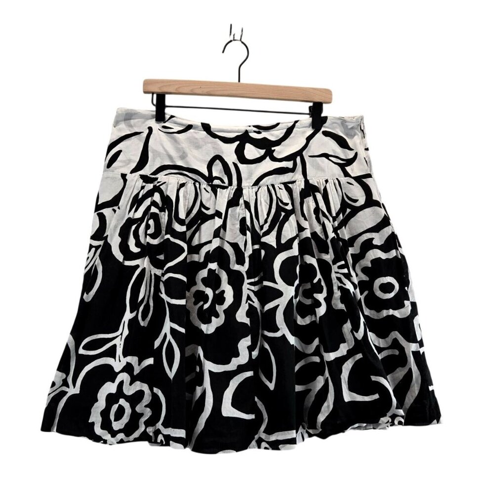Karen Kane Black/White Skirt Abstract Floral Full Knee Sz 14 Hip Bank Flouncy